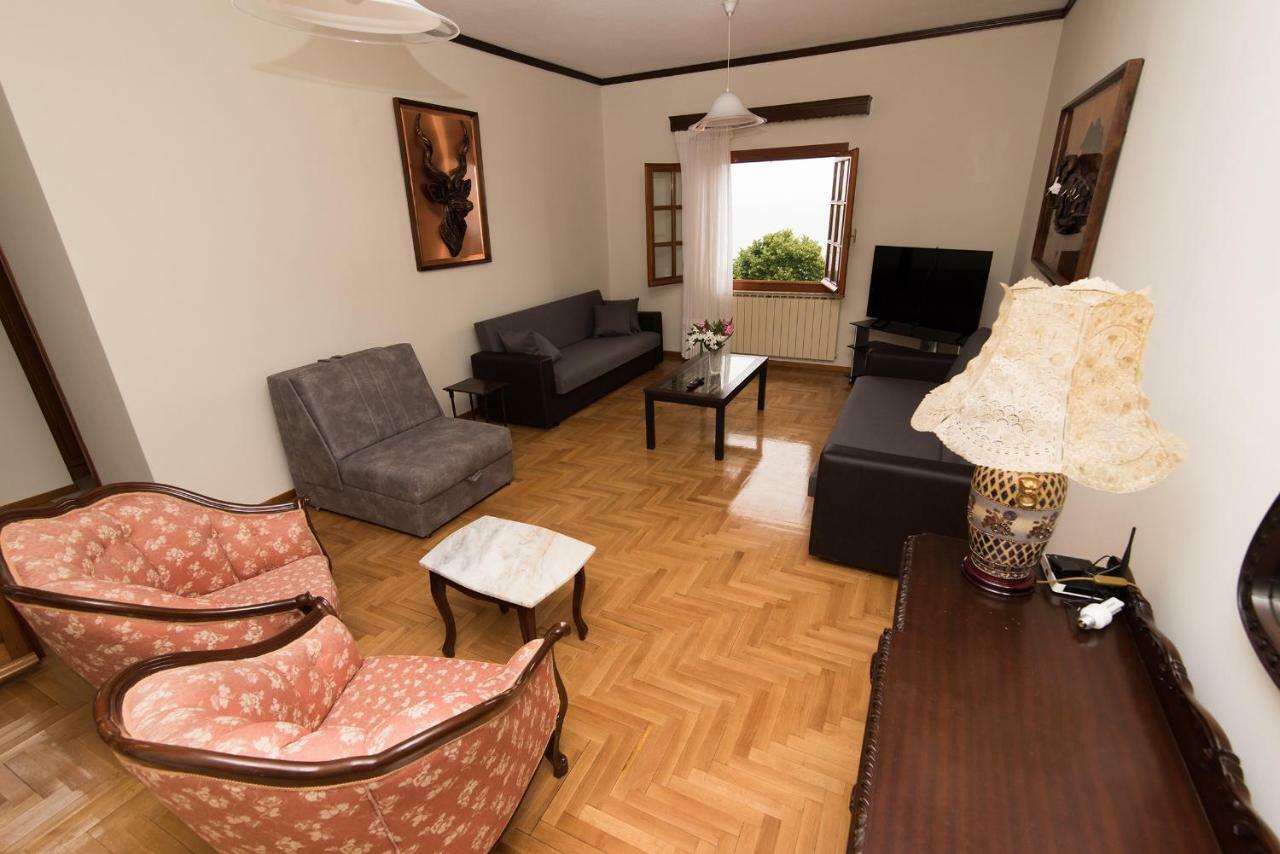 Bivas Nikolaos Villa Palaiontsiflikion Bagian luar foto